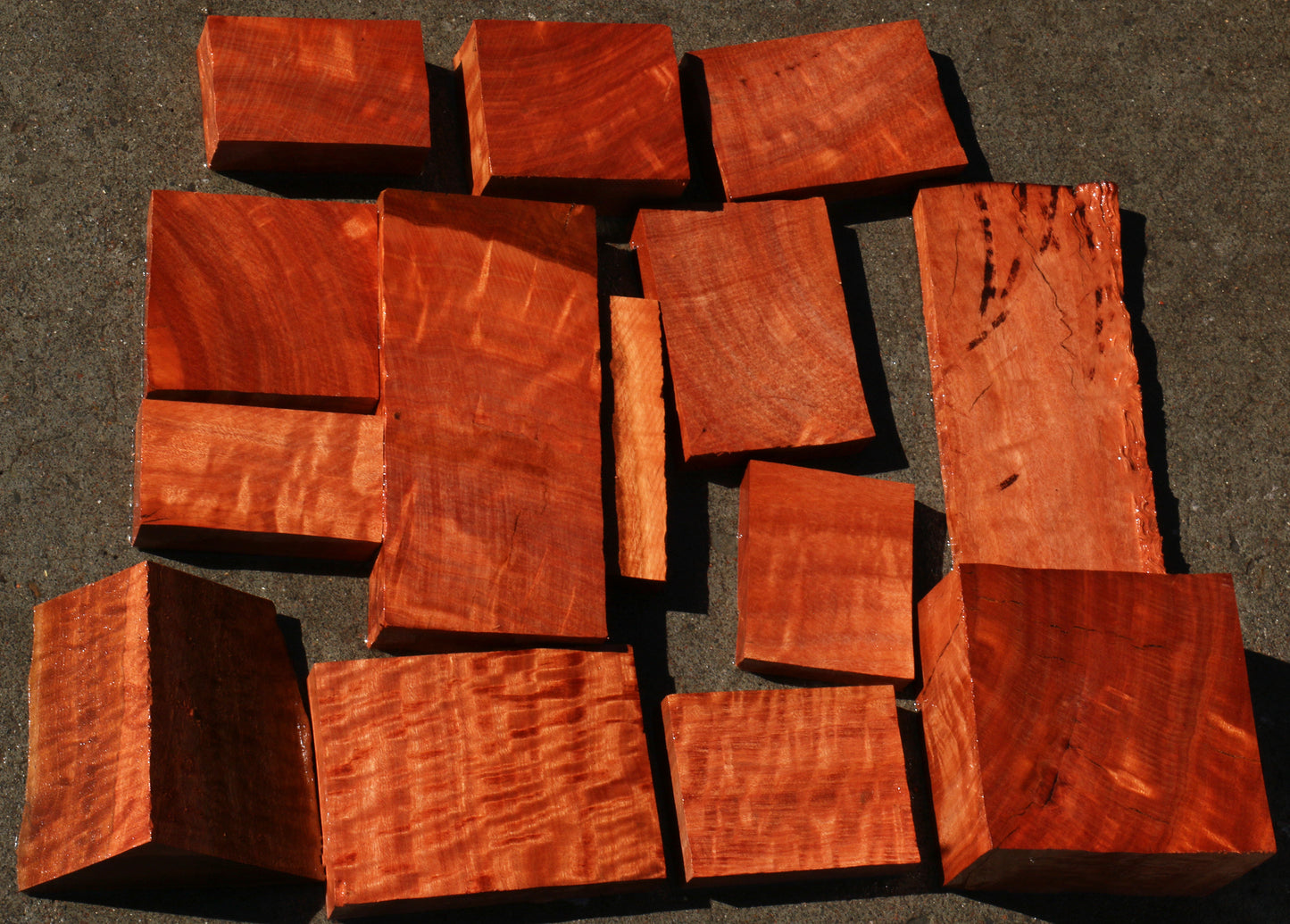 Red Gum Cut Offs - Medium Box (MFRB)